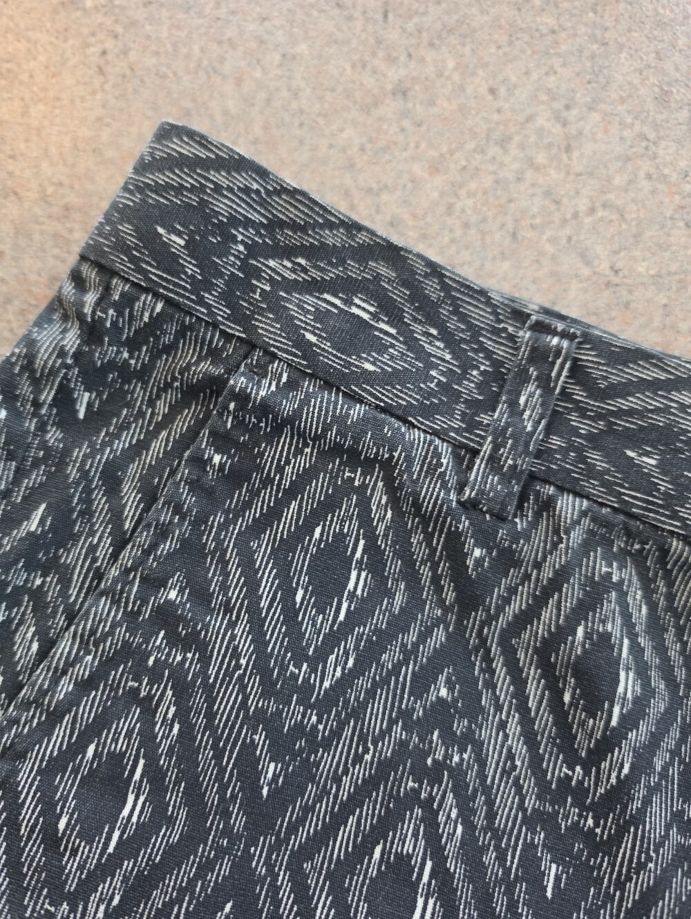 H&M Divided Shorts - Picture 3 of 4